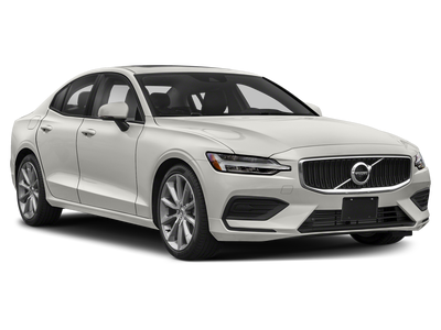 2020 Volvo S60 T6 Momentum
