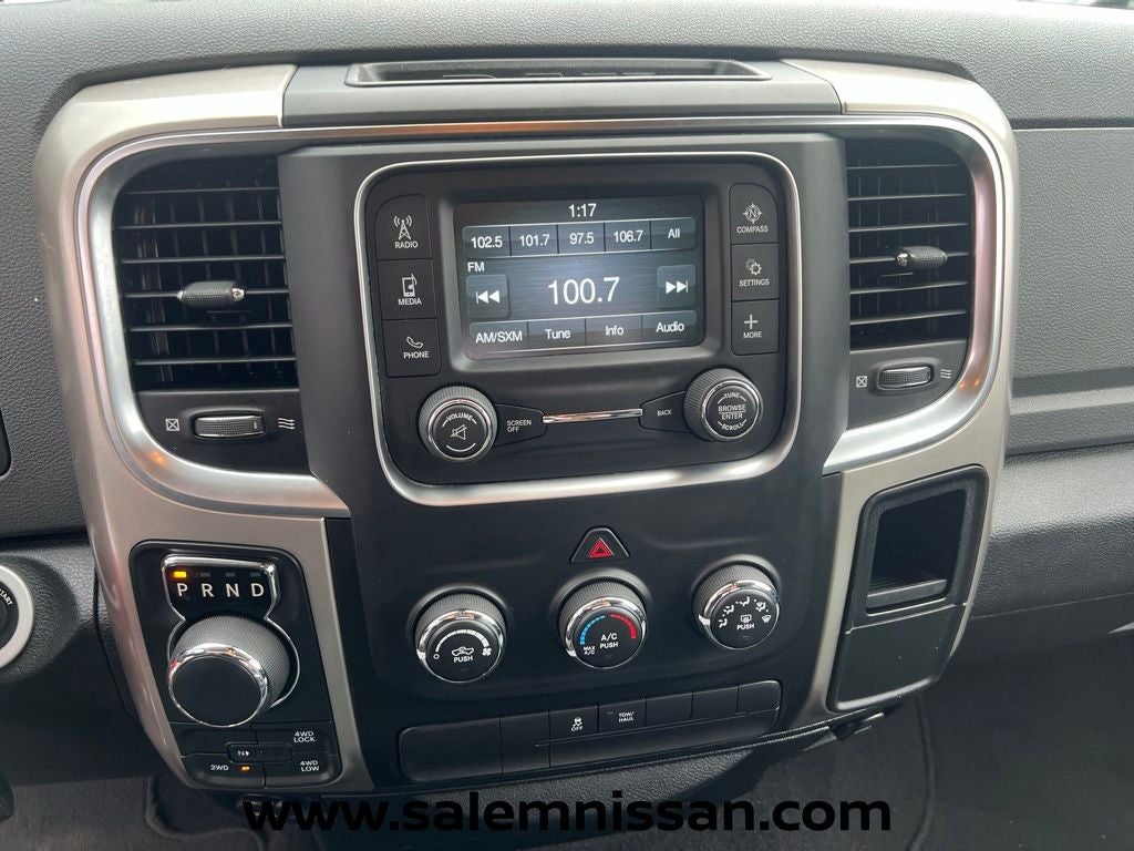 2016 RAM 1500 SLT