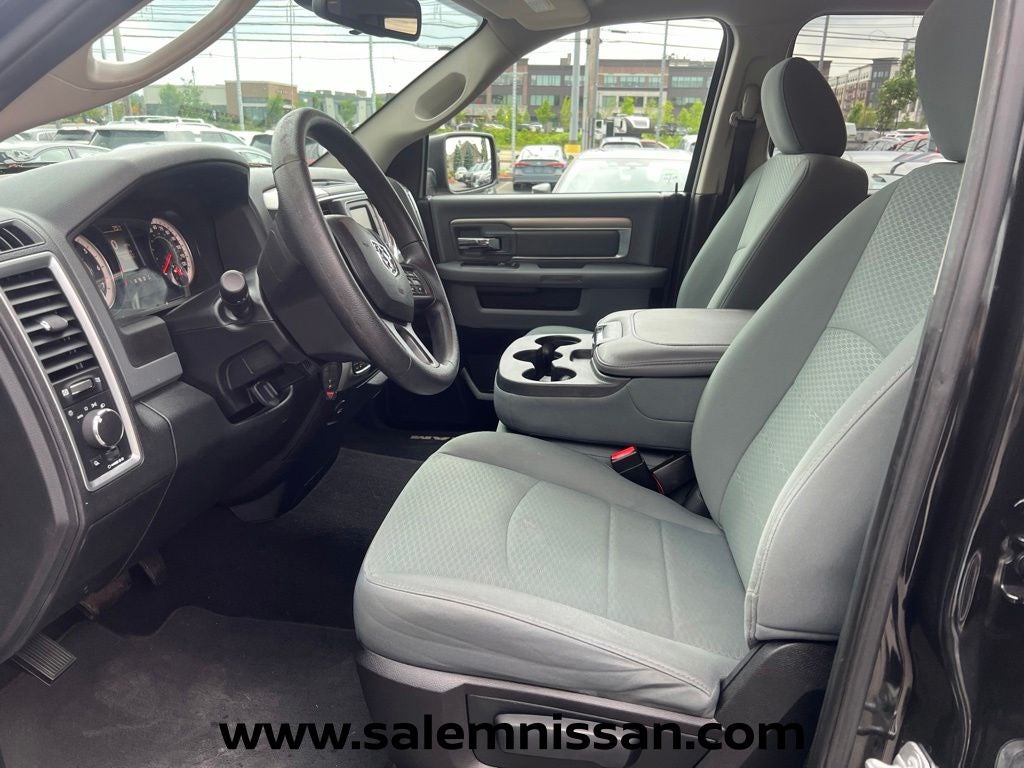 2016 RAM 1500 SLT