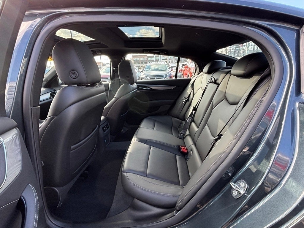 2022 Cadillac CT5 Premium Luxury