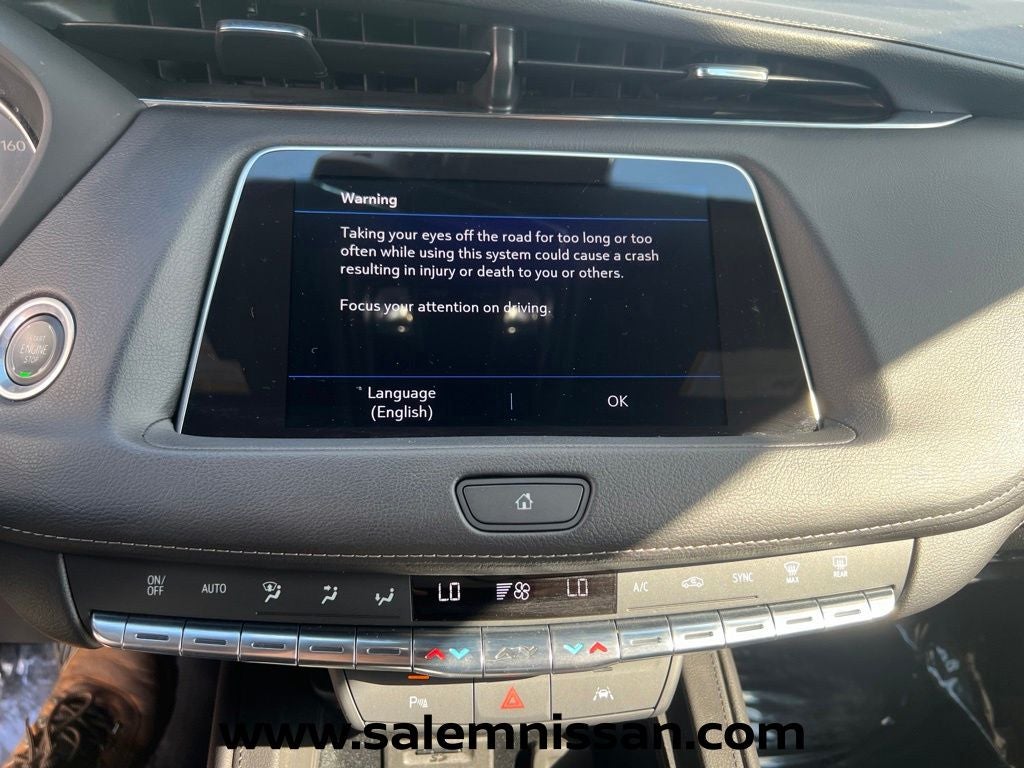 2023 Cadillac XT4 Premium Luxury