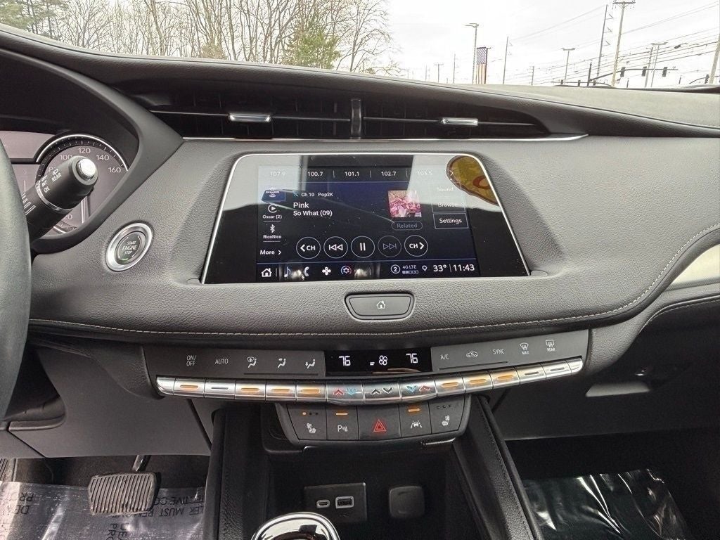 2023 Cadillac XT4 Premium Luxury