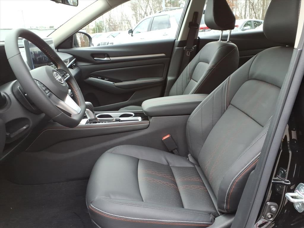 2025 Nissan Altima 2.5 SR