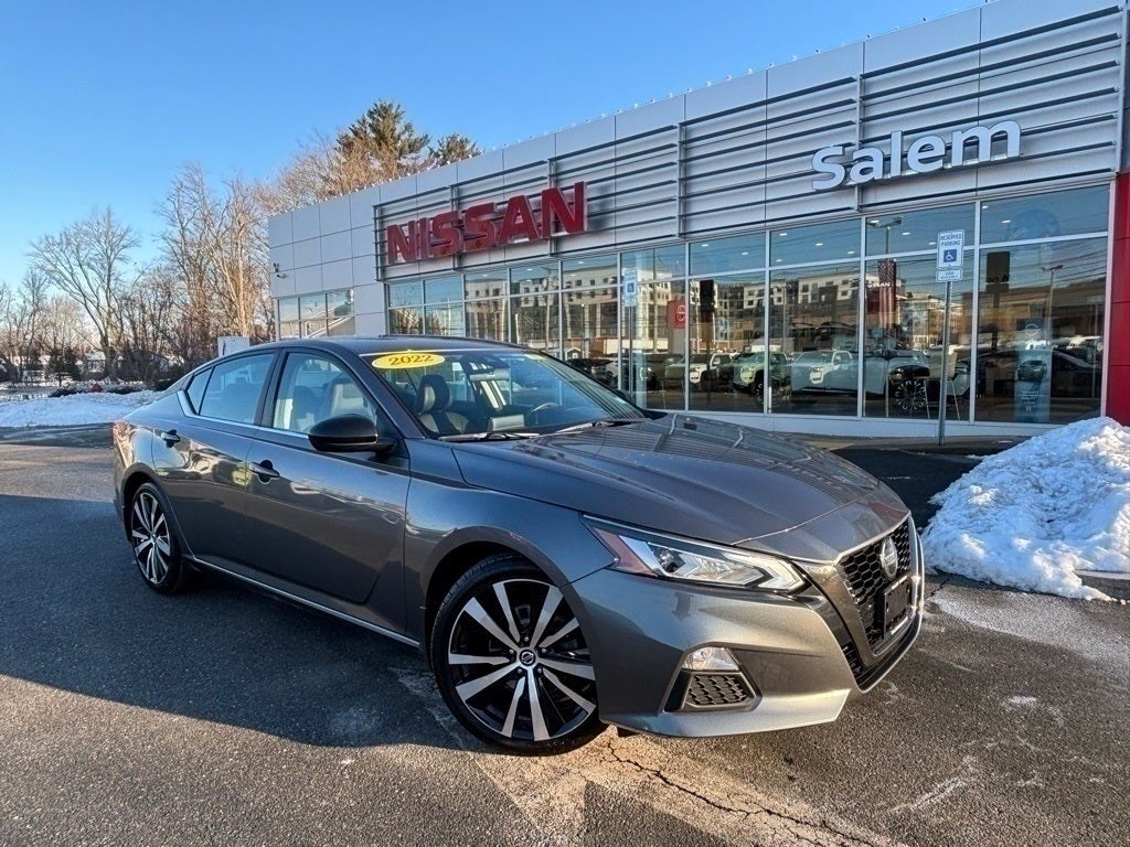 2022 Nissan Altima SR