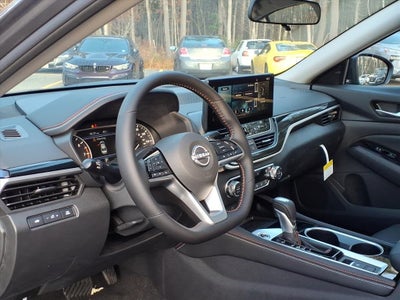 2025 Nissan Altima 2.5 SR