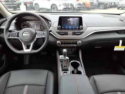 2025 Nissan Altima 2.5 SR