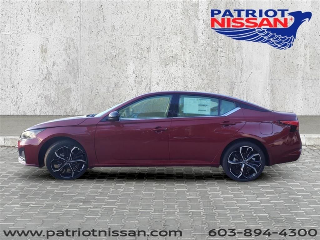 2025 Nissan Altima 2.5 SR