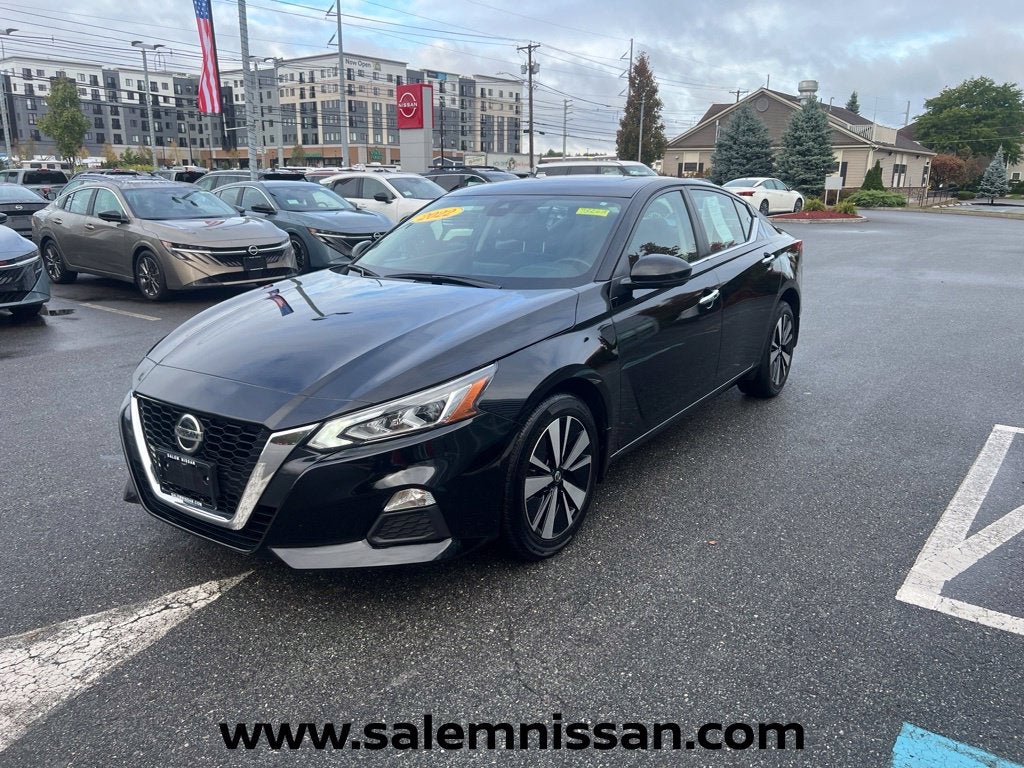 2022 Nissan Altima 2.5 SV