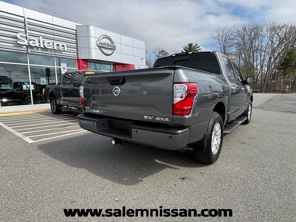 2017 Nissan Titan SV