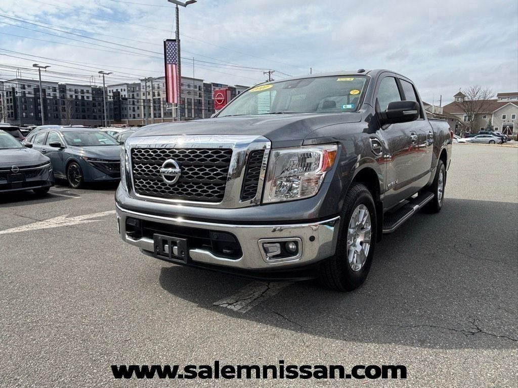 2017 Nissan Titan SV