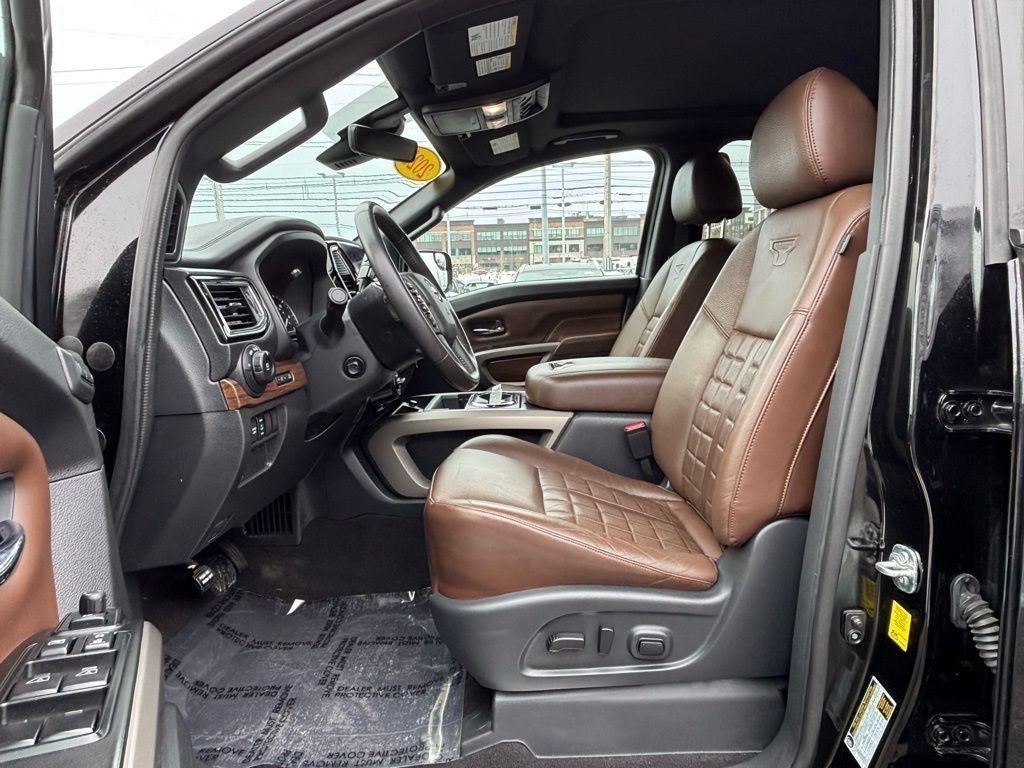 2023 Nissan Titan Platinum Reserve