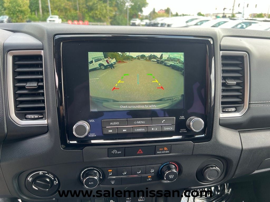2023 Nissan Frontier SV