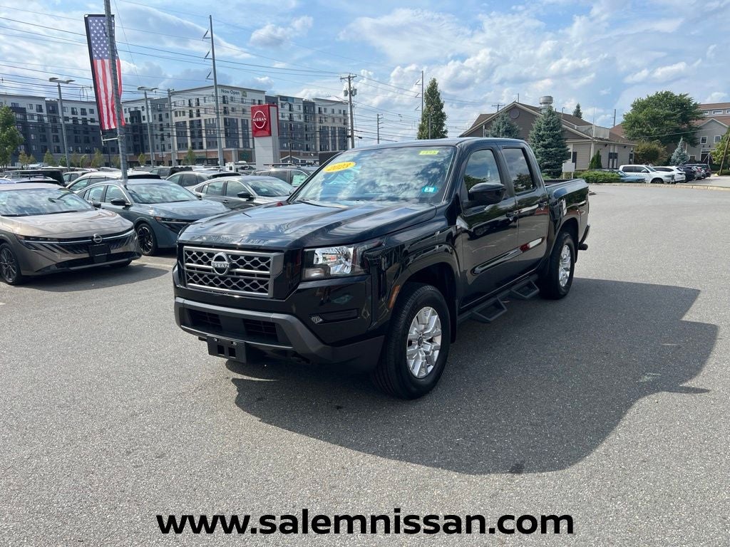 2023 Nissan Frontier SV