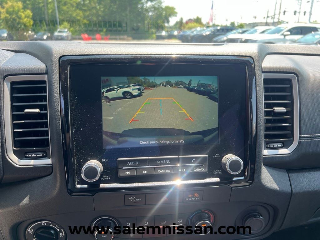 2024 Nissan Frontier SV