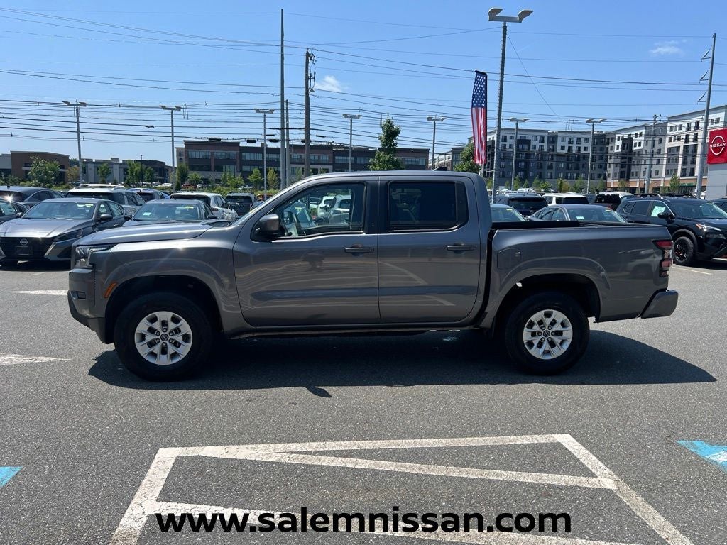 2024 Nissan Frontier SV