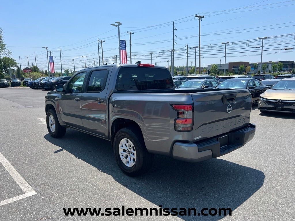 2024 Nissan Frontier SV