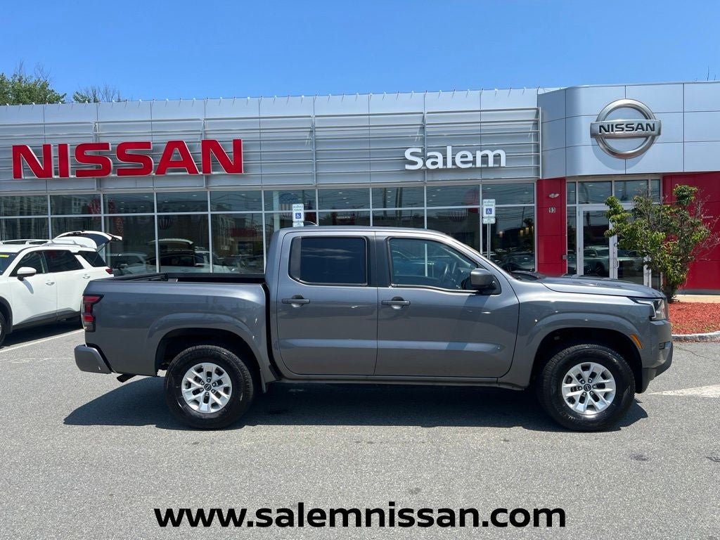 2024 Nissan Frontier SV