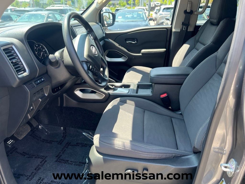 2024 Nissan Frontier SV
