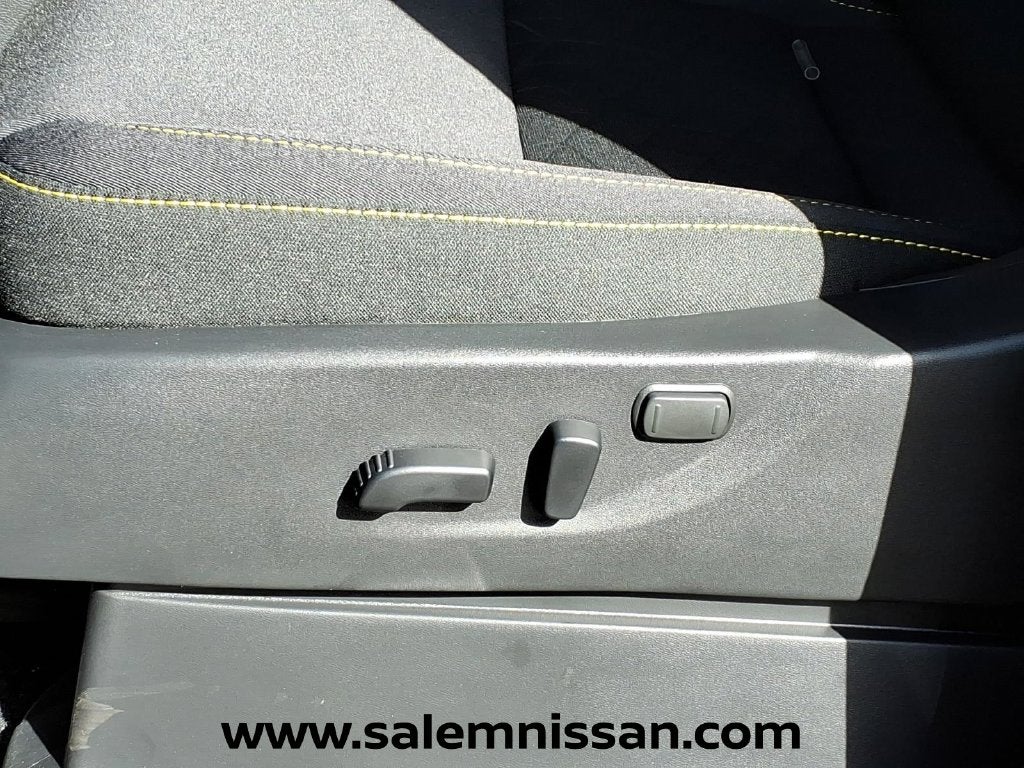 2027 Nissan Frontier SV