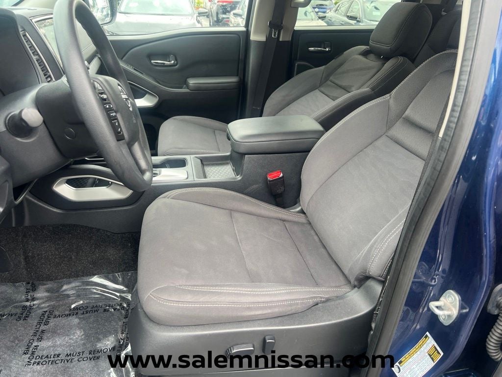 2022 Nissan Frontier SV