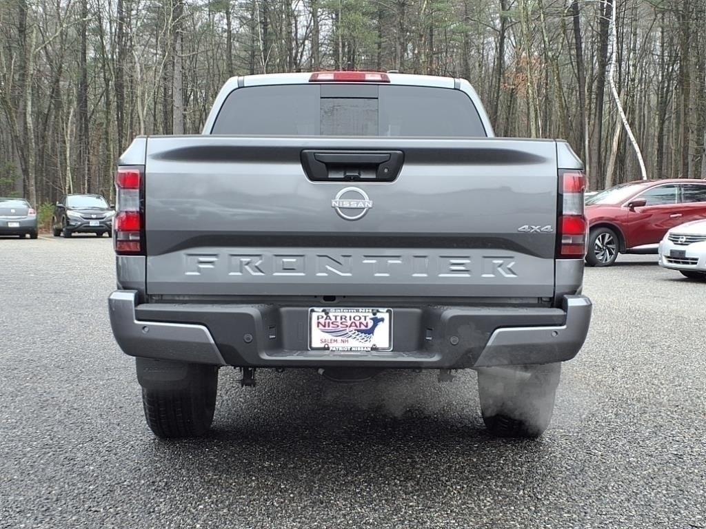 2025 Nissan Frontier SV