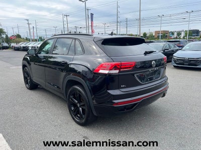 2023 Volkswagen Atlas Cross Sport 2.0T SEL R-Line Black