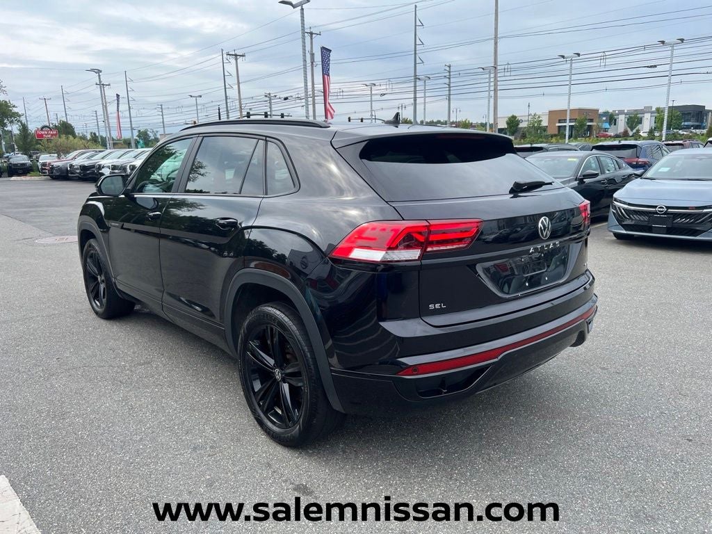 2023 Volkswagen Atlas Cross Sport 2.0T SEL R-Line Black