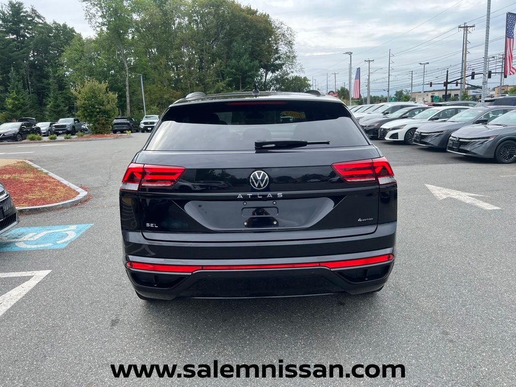 2023 Volkswagen Atlas Cross Sport 2.0T SEL R-Line Black