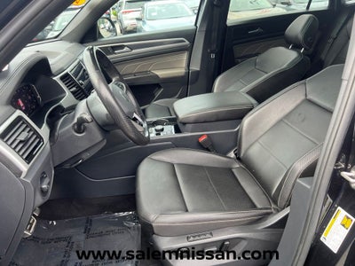 2023 Volkswagen Atlas Cross Sport 2.0T SEL R-Line Black