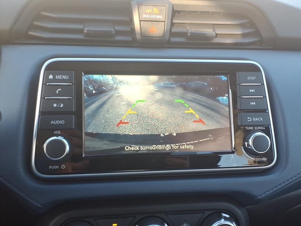 2025 Nissan Versa 1.6 SV