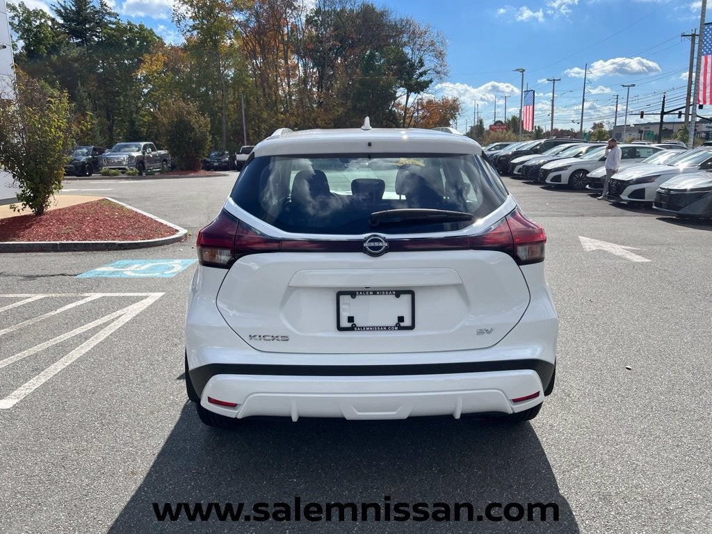 2024 Nissan Kicks SV