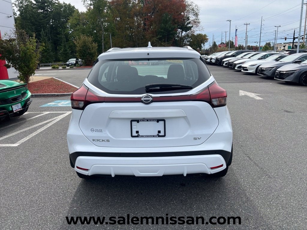 2023 Nissan Kicks SV