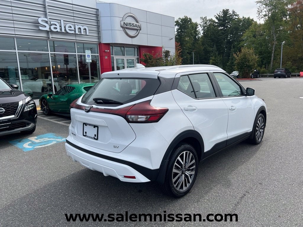 2023 Nissan Kicks SV