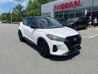 2023 Nissan Kicks SR
