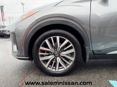 2021 Nissan Kicks SR