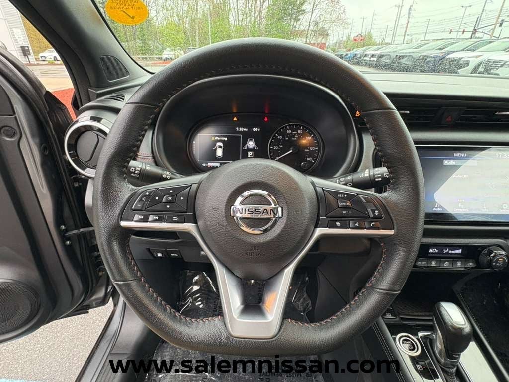 2021 Nissan Kicks SR