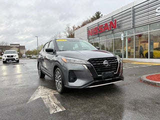 2021 Nissan Kicks SR