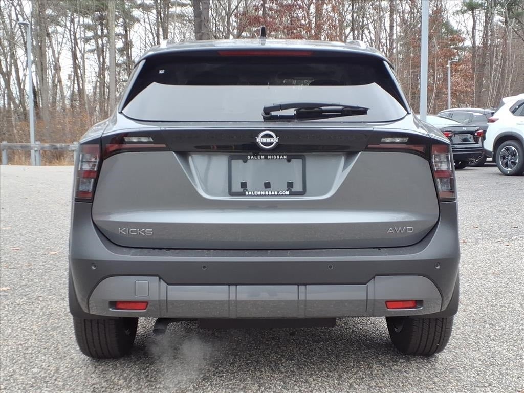 2026 Nissan Kicks SV