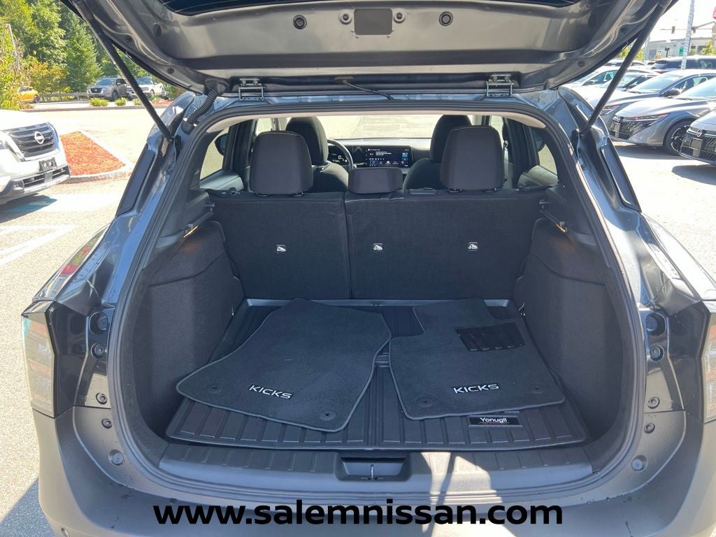 2026 Nissan Kicks SV