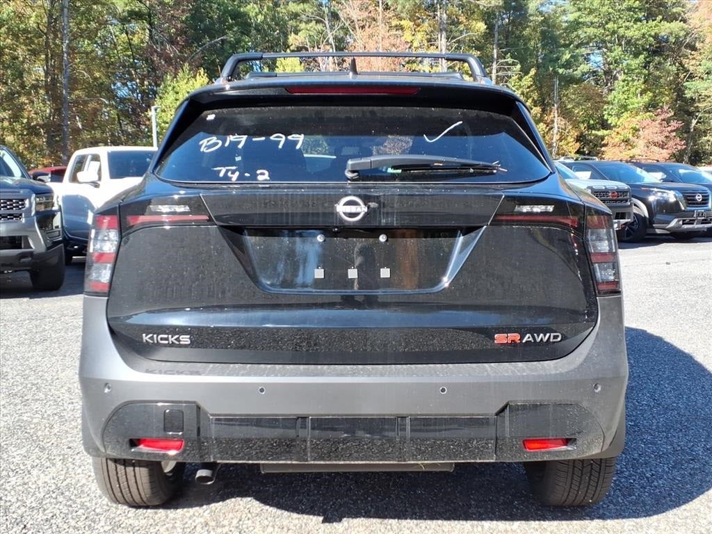 2026 Nissan Kicks SR