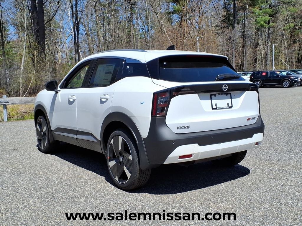 2026 Nissan Kicks SR