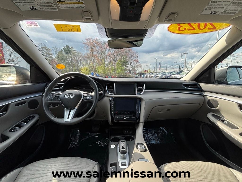 2023 INFINITI QX50 LUXE