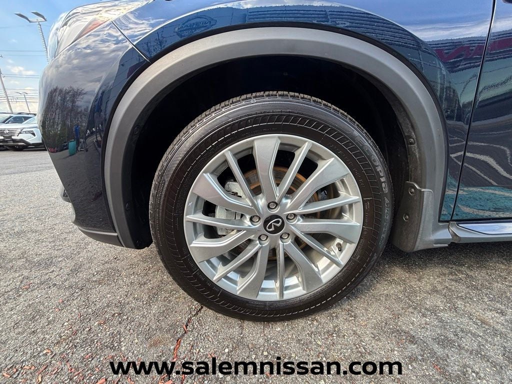 2023 INFINITI QX50 LUXE