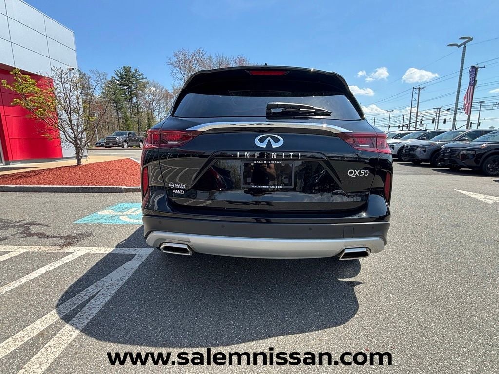 2023 INFINITI QX50 LUXE