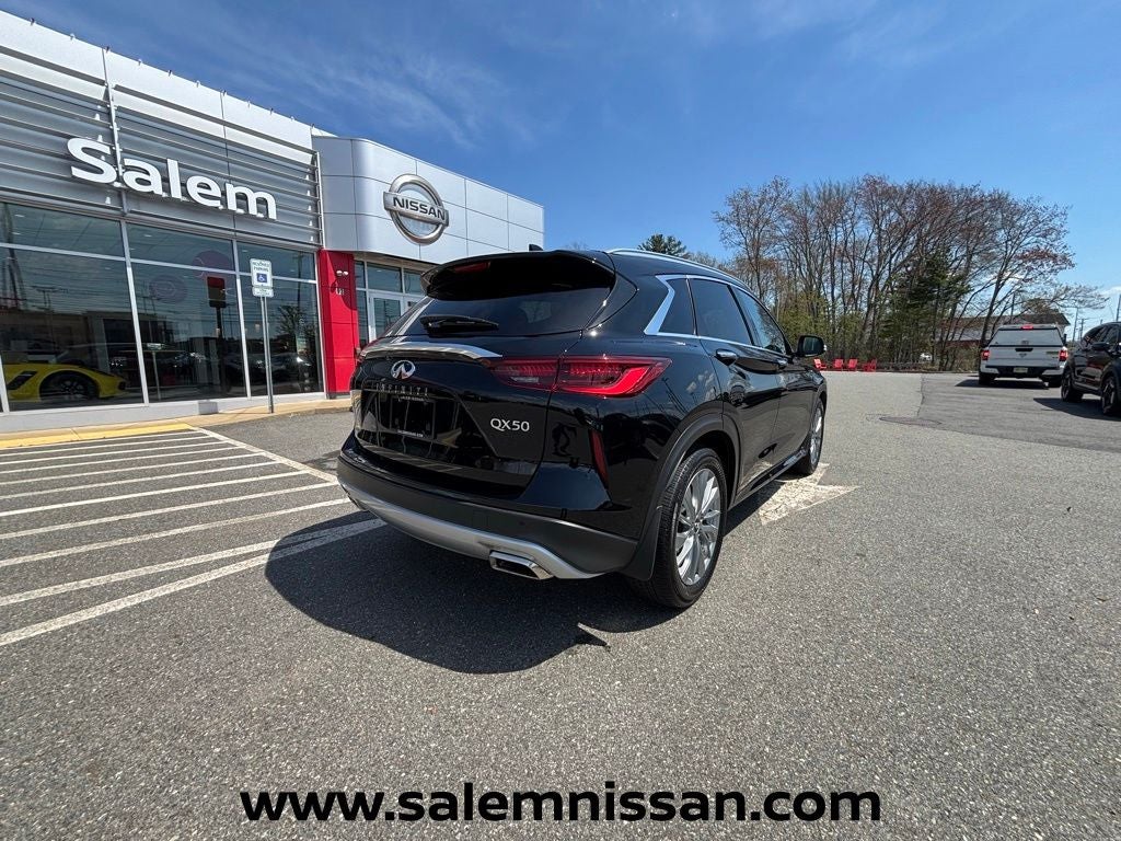 2023 INFINITI QX50 LUXE