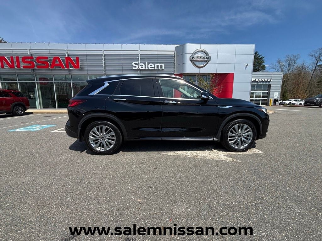2023 INFINITI QX50 LUXE