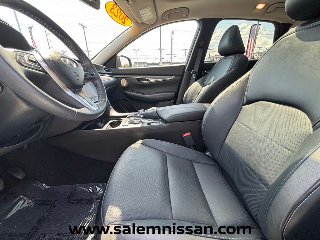 2023 INFINITI QX50 LUXE