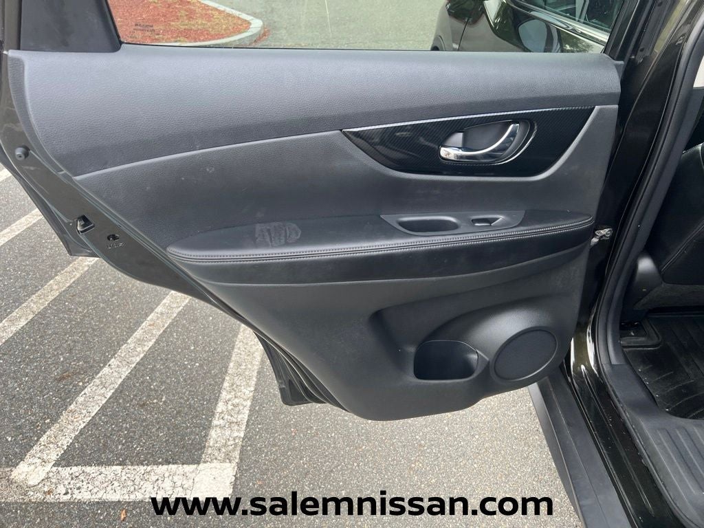 2017 Nissan Rogue SL