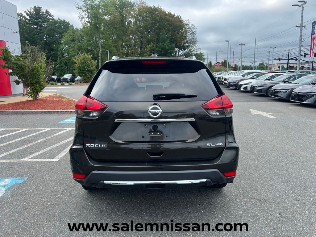 2017 Nissan Rogue SL