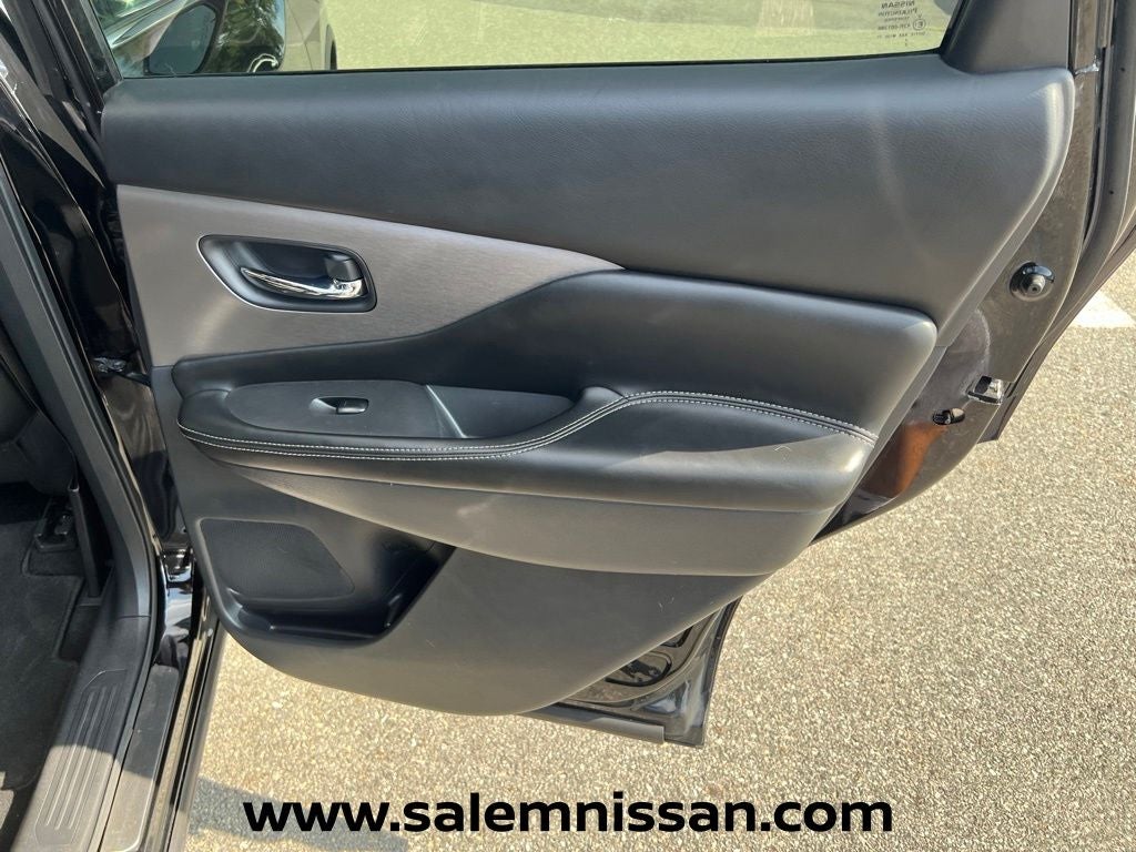 2023 Nissan Murano SV